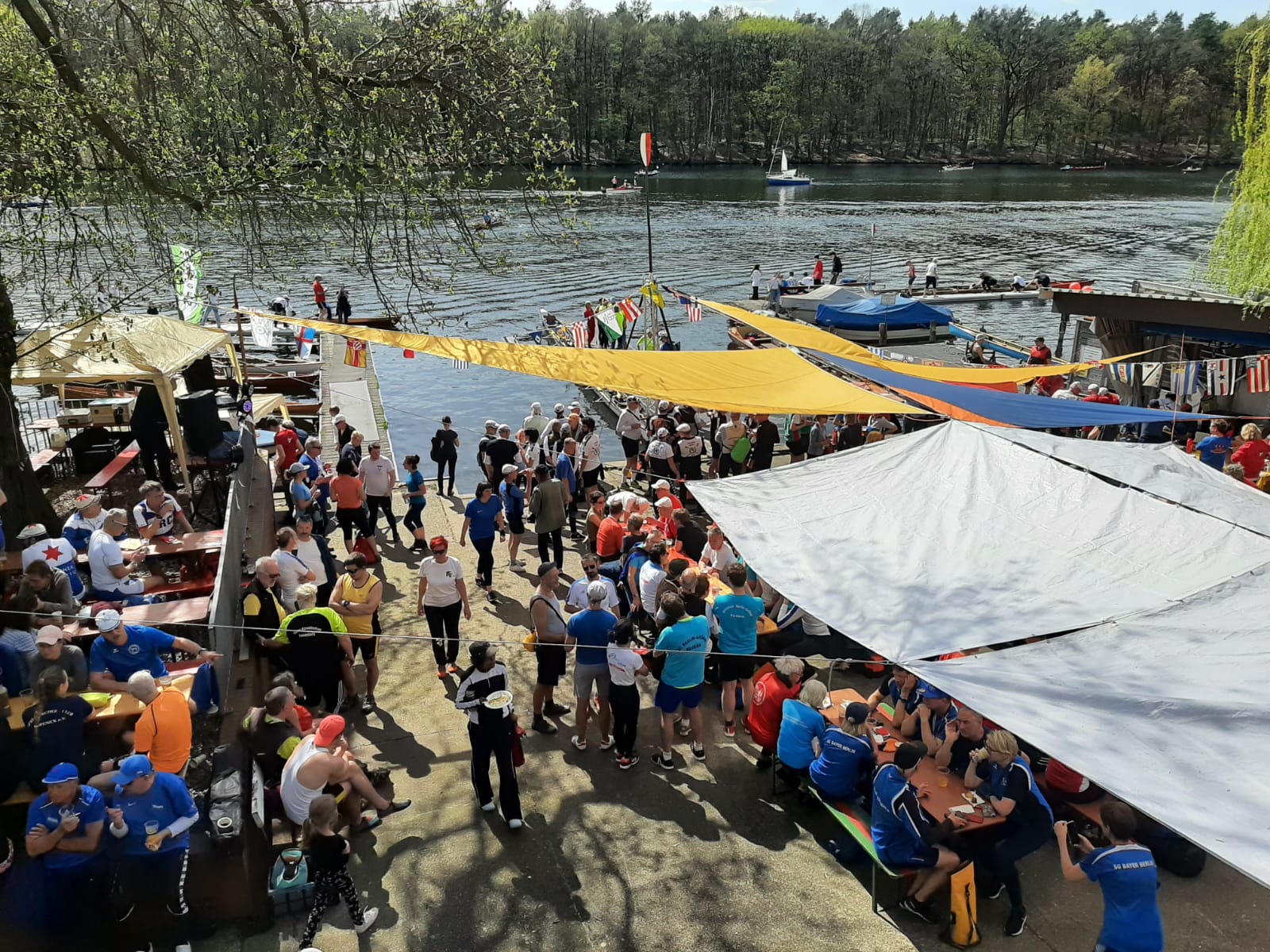 Ganz Berlin rudert in Friedrichshagen an